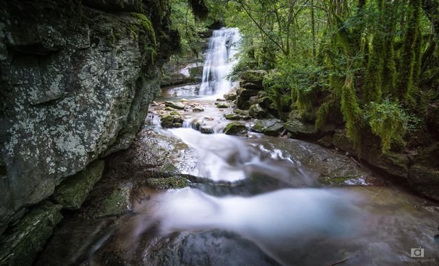 Cascade au coeur du cirque d'Archiane